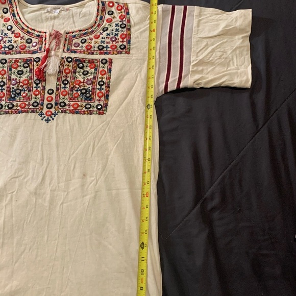 Kimchi Blue tunic Cream Top with Red and Black Embroidery - Picture 3 of 9